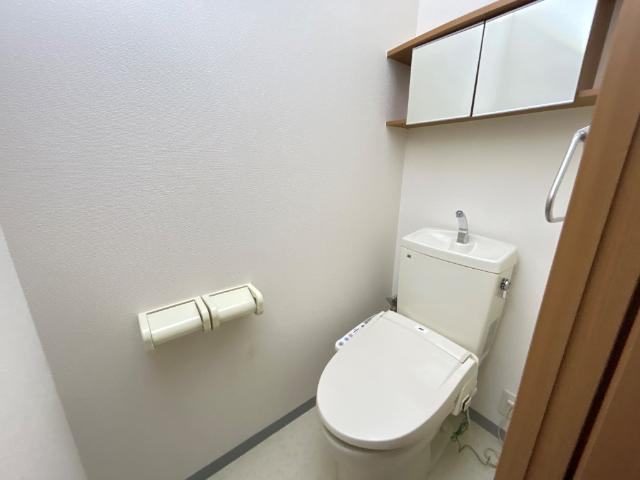 シャワー付トイレ