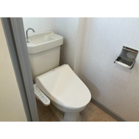 ゆったりとした空間のトイレです