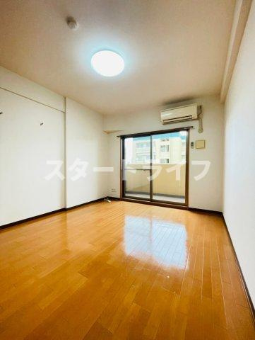 大阪市淀川区木川東２丁目の賃貸マンションの寝室
