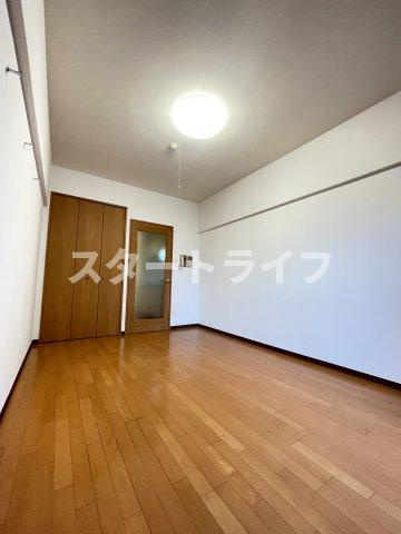 大阪市淀川区木川東２丁目の賃貸マンションの寝室