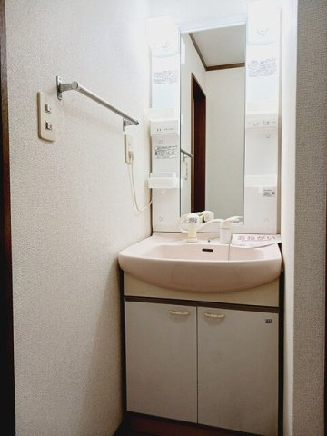 コンパクトで使いやすい洗面所
