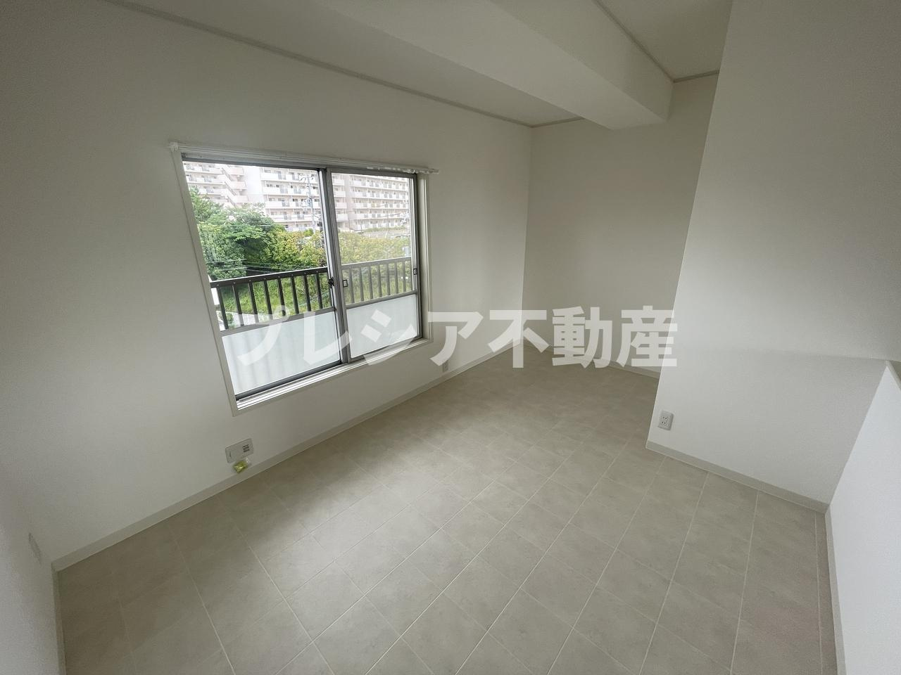 松が丘住宅16号棟の洋室