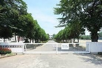 深谷市立幡羅中学校まで650m