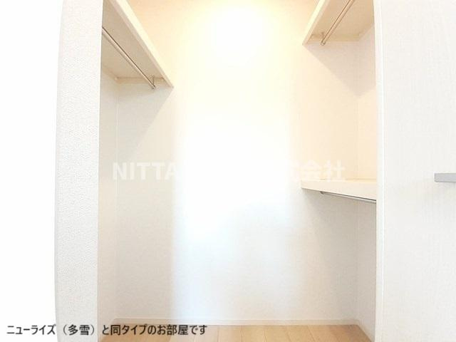 豊岡市伏のアパートの収納|【完成イメージ】収納豊富なウォークインクローゼット◇
