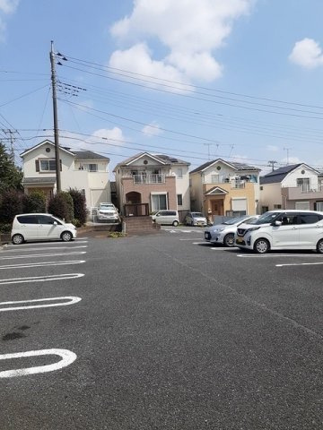 駐車場に車を止められます