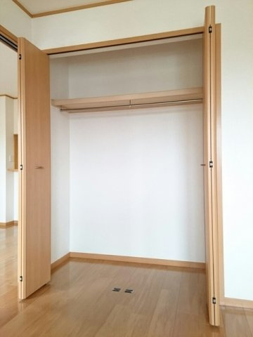 たっぷりとした収納スペースです