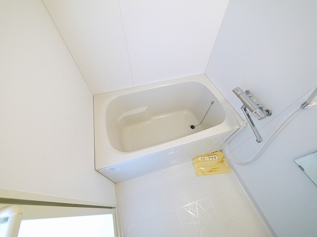 高畑マンションの浴室|きれいなお風呂です