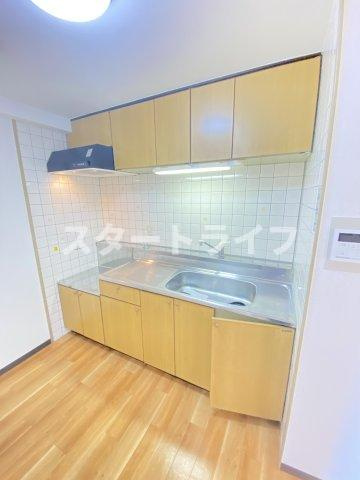 大阪市淀川区西三国２丁目の賃貸マンションのキッチン