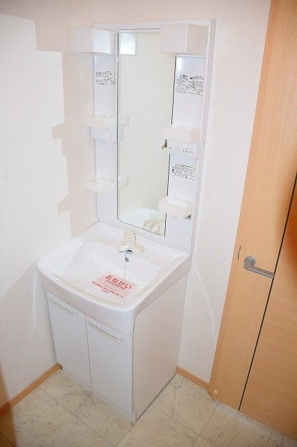 ファミールＫの洗面所