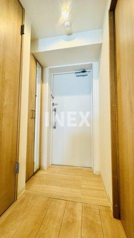 横浜市中区長者町１丁目の賃貸マンションの玄関