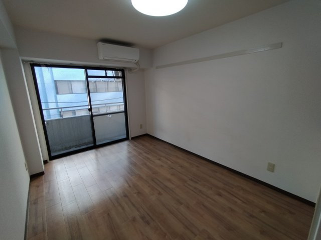 吹田市広芝町の店舗事務所