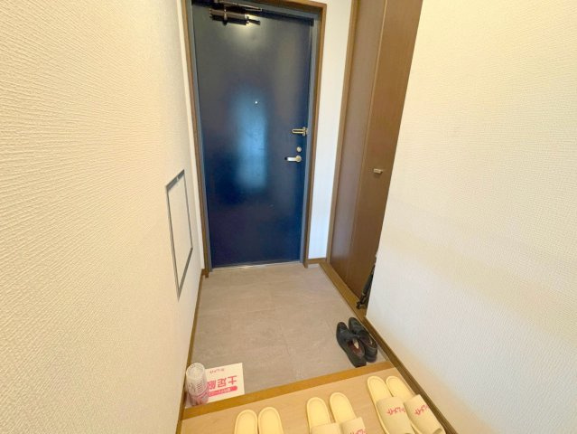 カワモヒルの玄関|きれいな玄関です