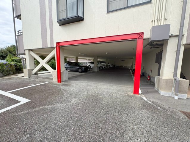 カワモヒルの駐車場|駐車場があります