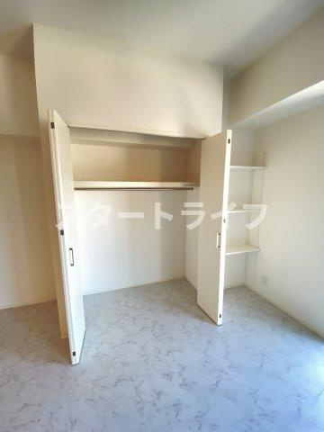 大阪市淀川区宮原５丁目の賃貸マンションの収納