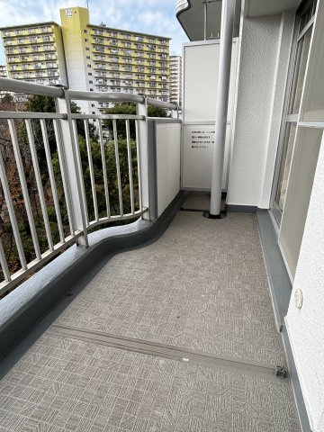 【バルコニー】
