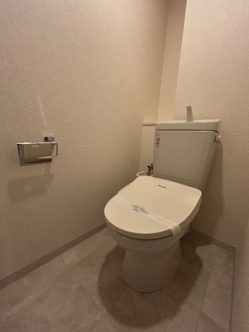 COCO MARINIのトイレ|ゆったりとした空間のトイレです
