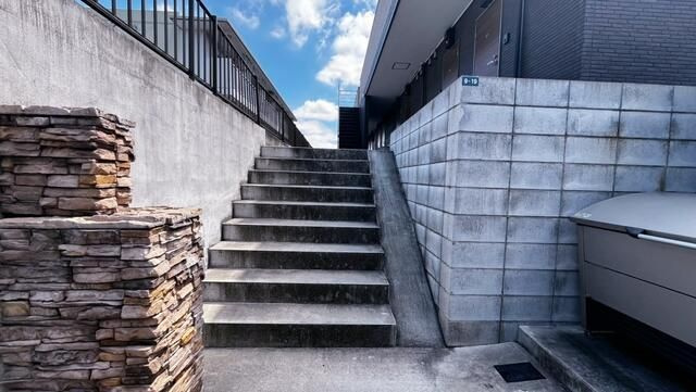 エスコートのエントランス