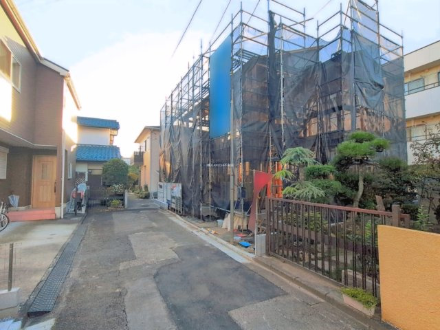 【前面道路含む現地写真】 | 桶川市末広3丁目　新築戸建　全1棟　1号棟