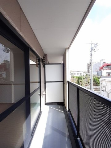 広々としたバルコニーです