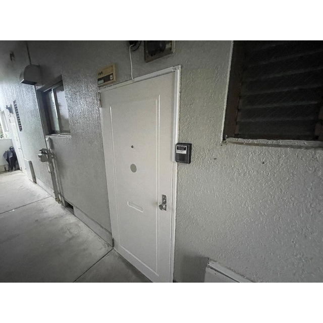 落ち着いた玄関です