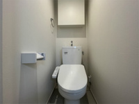シンプルで使いやすいトイレです