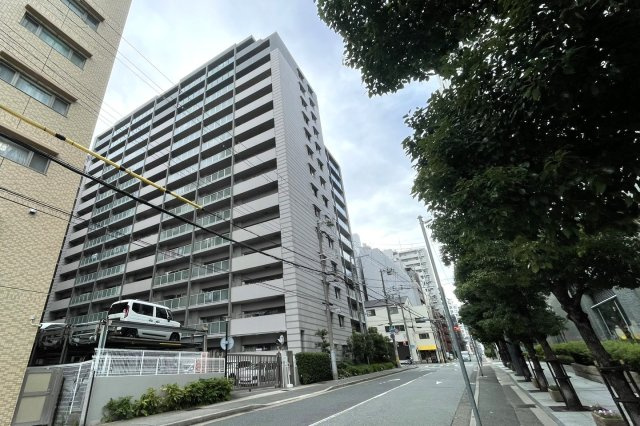 ルネ神戸磯上通の外観