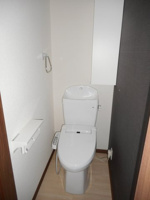 シンプルで使いやすいトイレです