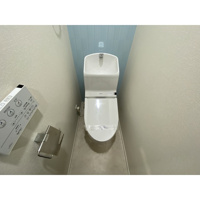 コンパクトで使いやすいトイレです