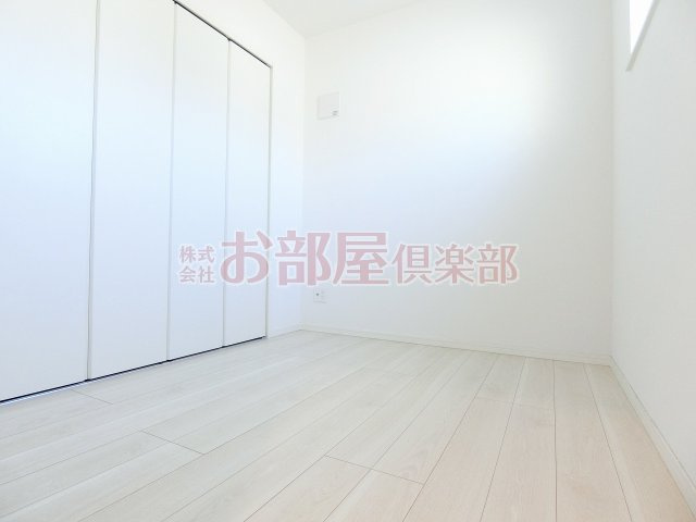 ウェリス花畑の洋室|ゆったりした洋室です