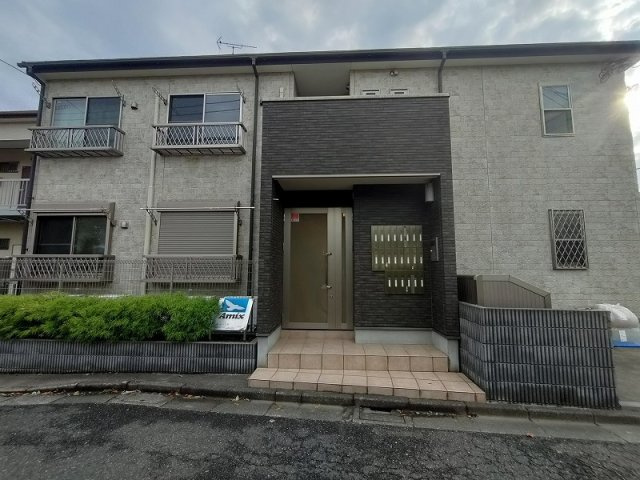 毎日通るエントランスはこのようになっています
