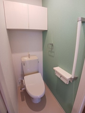 コンパクトで使いやすいトイレです