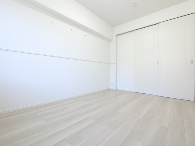 プラネットの洋室