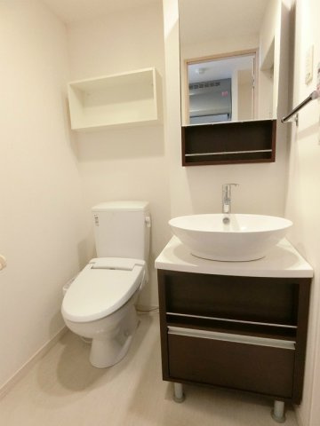 落ち着いたトイレです