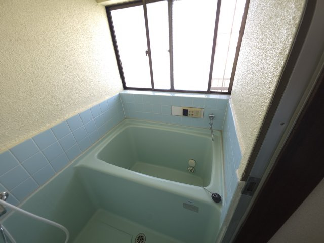 大蔵ハイツの浴室