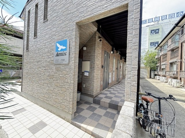 落ち着いたエントランスです