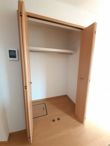 リバーサイド三条の収納|こまごまとしたものを収納できそうですね
