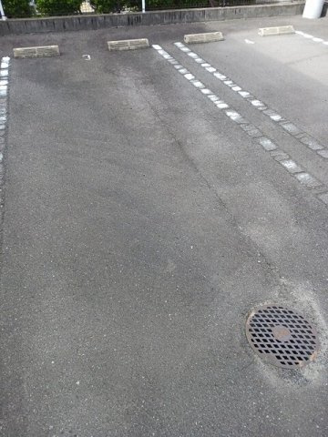 ニューコスモスの駐車場|駐車場があります