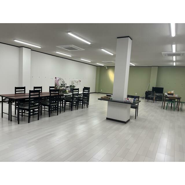安田店舗事務所の内装