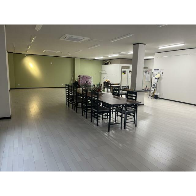 安田店舗事務所の内装