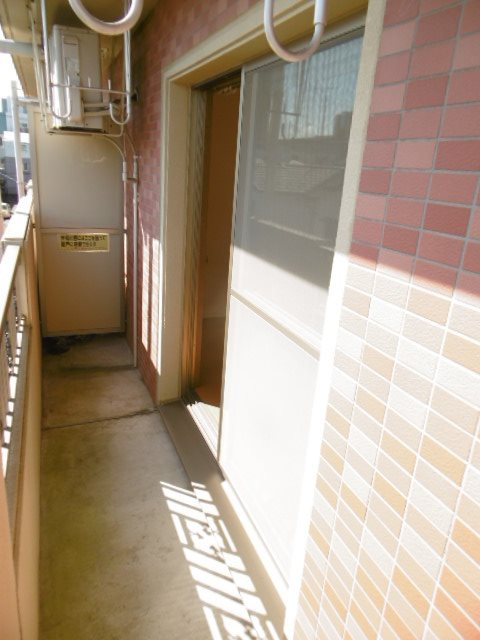 相模原市中央区淵野辺本町３丁目の賃貸マンションのバルコニー
