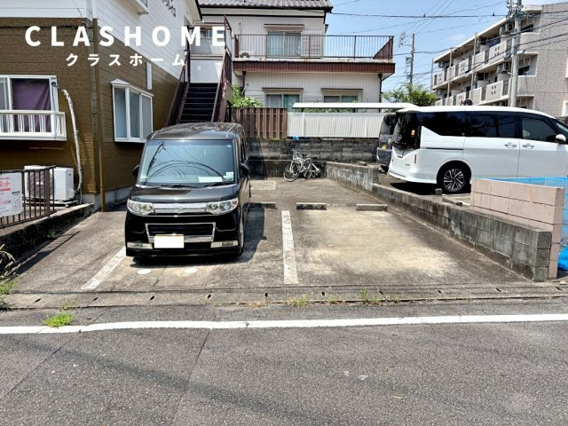 メゾンオソレイユ　　刈谷市近郊の賃貸はクラスホーム刈谷店の駐車場