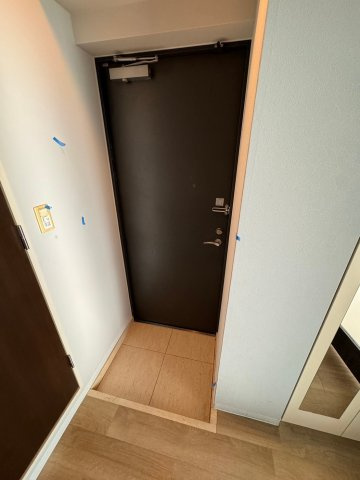 フェルザ今宮戎(旧:Krehl難波南)の玄関
