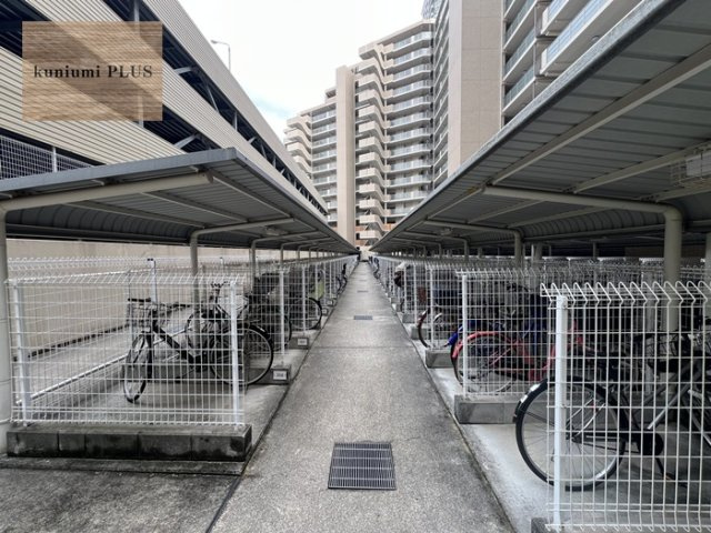 セントプレイス大阪ウィスタリアコートの駐輪場