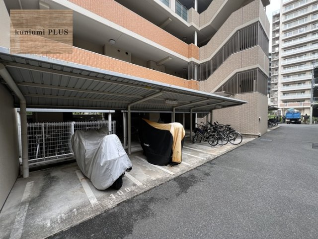 セントプレイス大阪ウィスタリアコートの駐輪場
