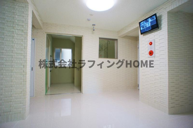 ＳＡＬＡ13　のエントランス|建物の内部です