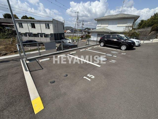 エイミーテンの駐車場