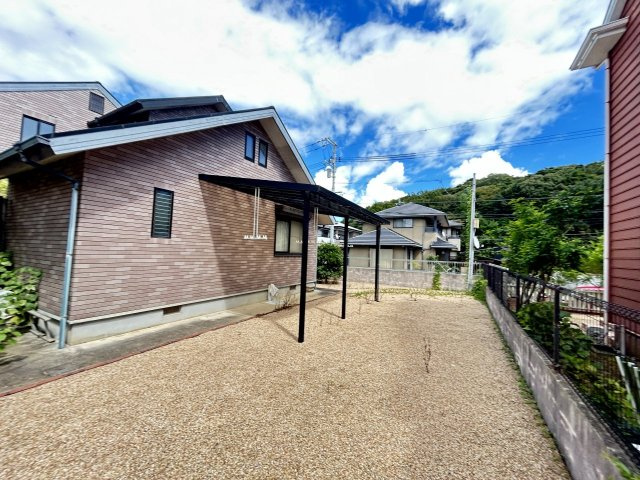 宇部市大字西岐波高野　戸建ての庭|敷地南西側にある庭です。