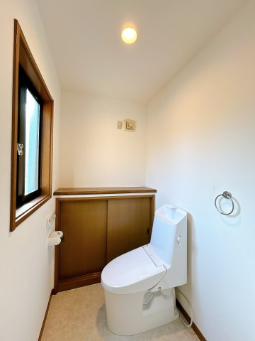 宇部市大字西岐波高野　戸建てのトイレ|２階にも洗面、トイレがあります。