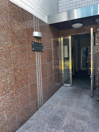 【エントランス】
