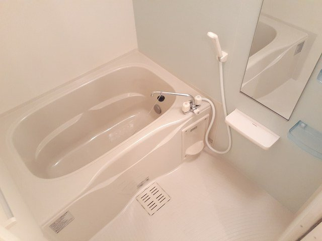 ラフレシールの浴室|きれいなお風呂です